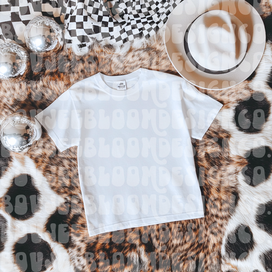 Mockup White Tee Vintage Retro
